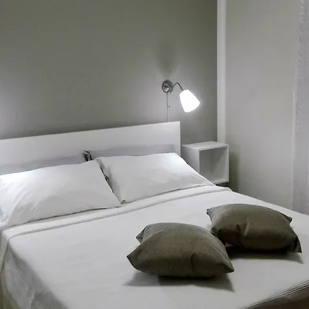 Apartament Camera Con Vista Este