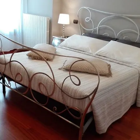 Apartament Camera Con Vista *