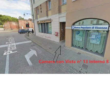 Camera Con Vista * Este